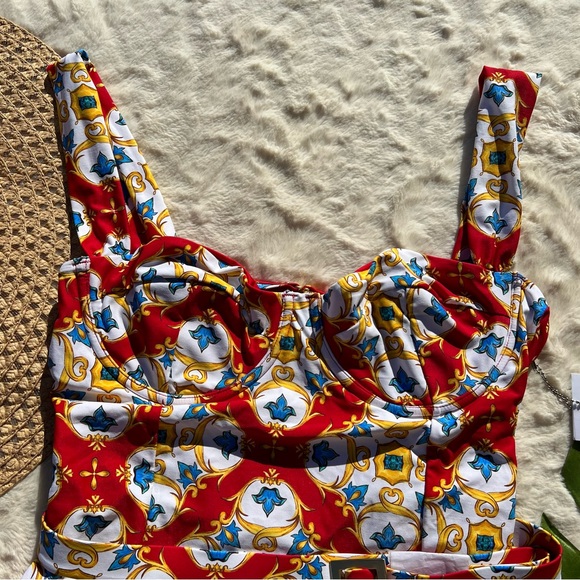 WeWoreWhat Vintage Danielle Belted One Piece Swimsuit - Picture 8 of 14